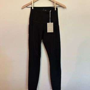 Everlane Perform Pocket Legging